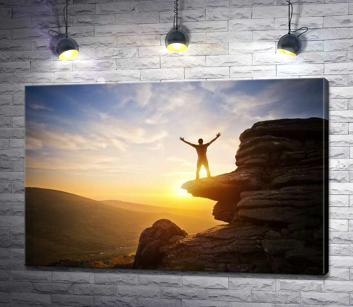 

Картина ArtPoster Единение с природой: человек на вершине горы в солнечных лучах 100x67 см Модуль №1