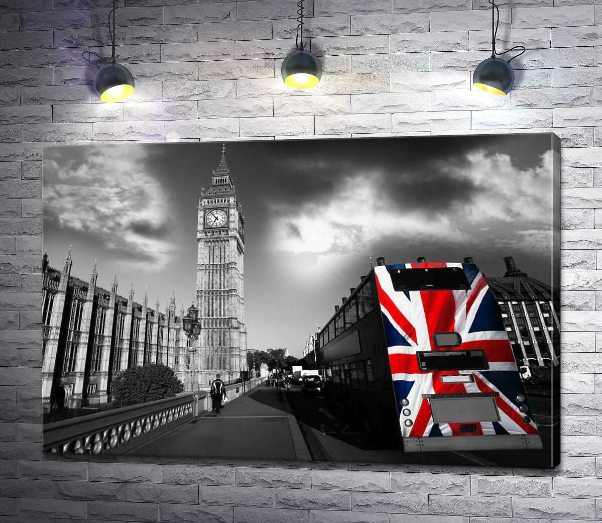 

Картина ArtPoster Яркий флаг в пасмурной атмосфере британской столицы 130x87 см Модуль №1
