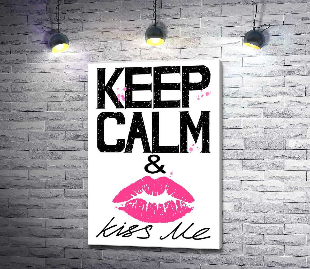 

Картина ArtPoster Розовый отпечаток губ среди надписи "keep calm and kiss me" 50x73 см Модуль №1