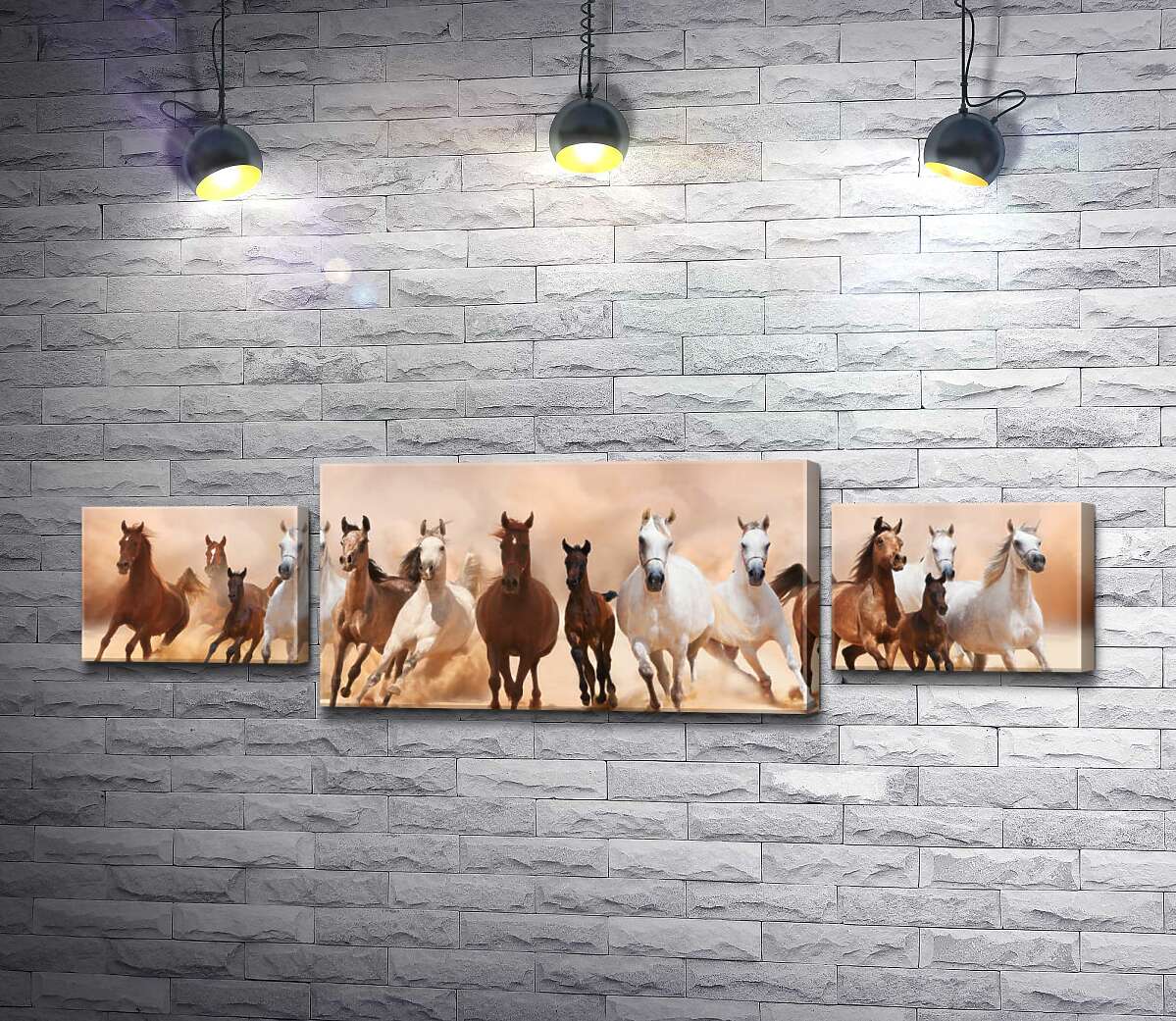 

Модульная картина ArtPoster Гнедые и белые кони грациозно скачут в табуне 115x34 см Модуль №7