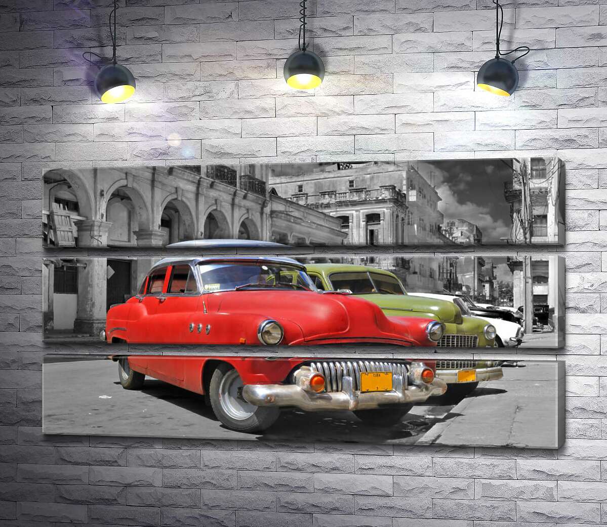 

Модульная картина ArtPoster Красная модель автомобиля Chevrolet 1952 года на старинной улице Кубы 130x69 см Модуль №13