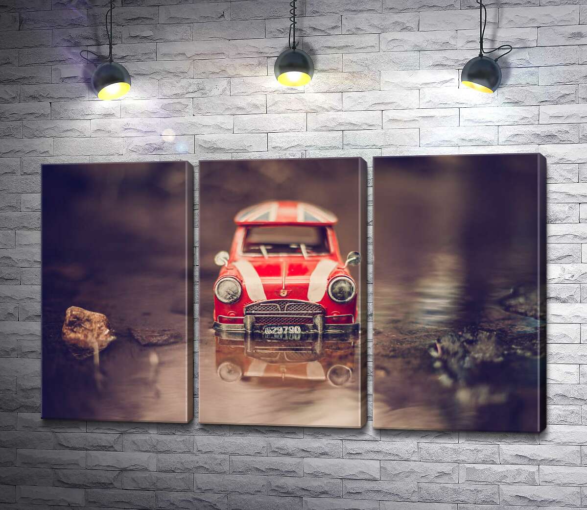 

Модульная картина ArtPoster Крошечное такси в лондонской луже 132x78 см Модуль №11