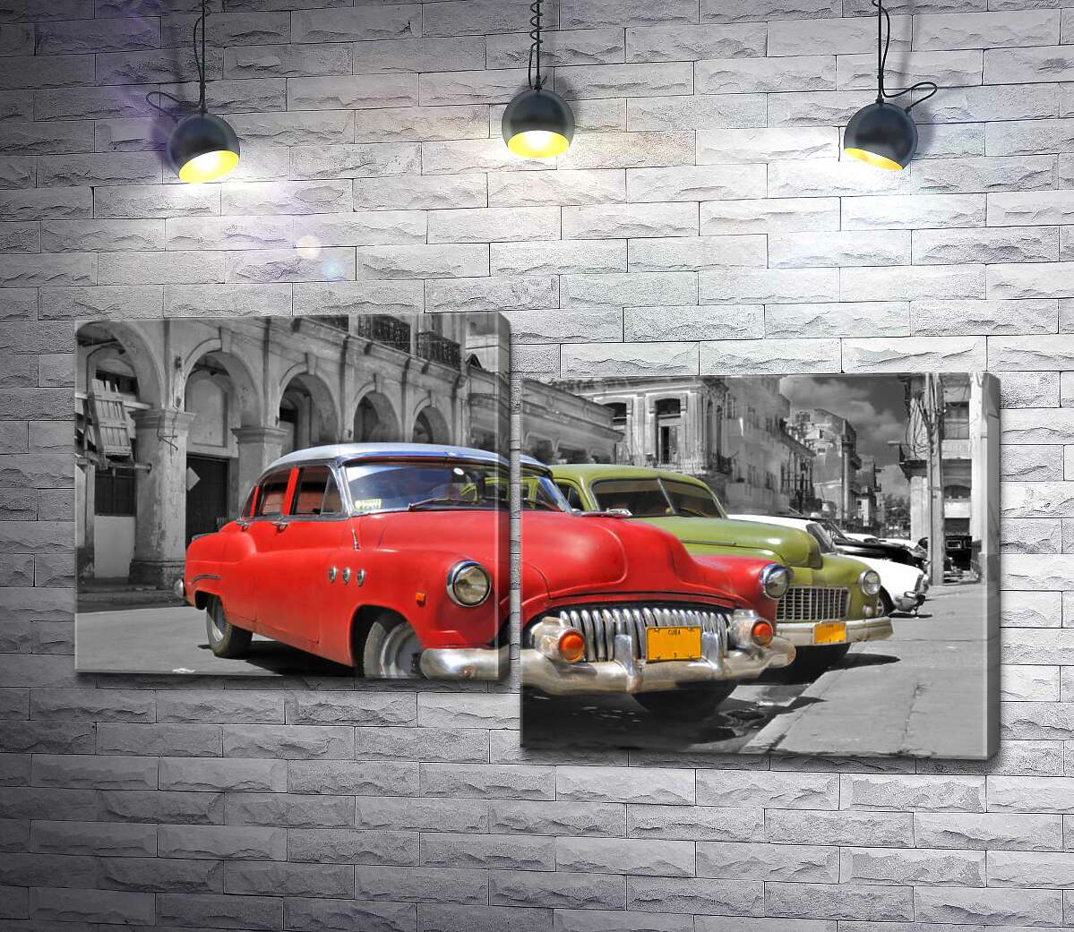 

Модульная картина ArtPoster Красная модель автомобиля Chevrolet 1952 года на старинной улице Кубы 100x54 см Модуль №5