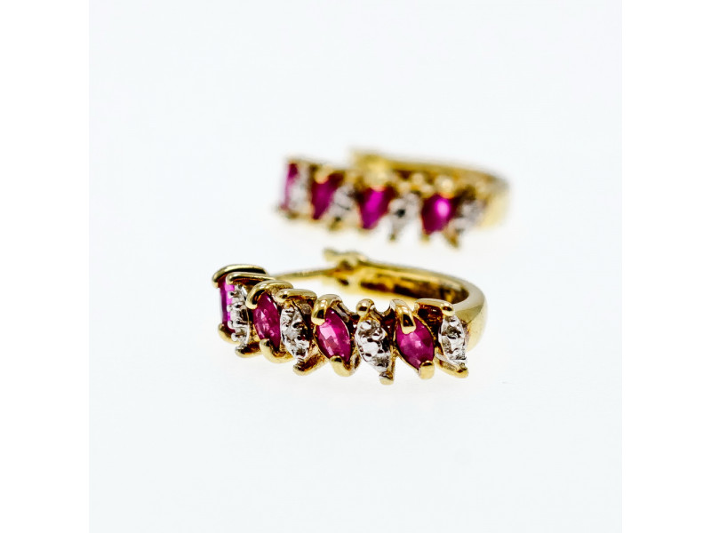 

Серебряные серьги в позолоте с рубинами Натуральный Sky Jewelry 003699