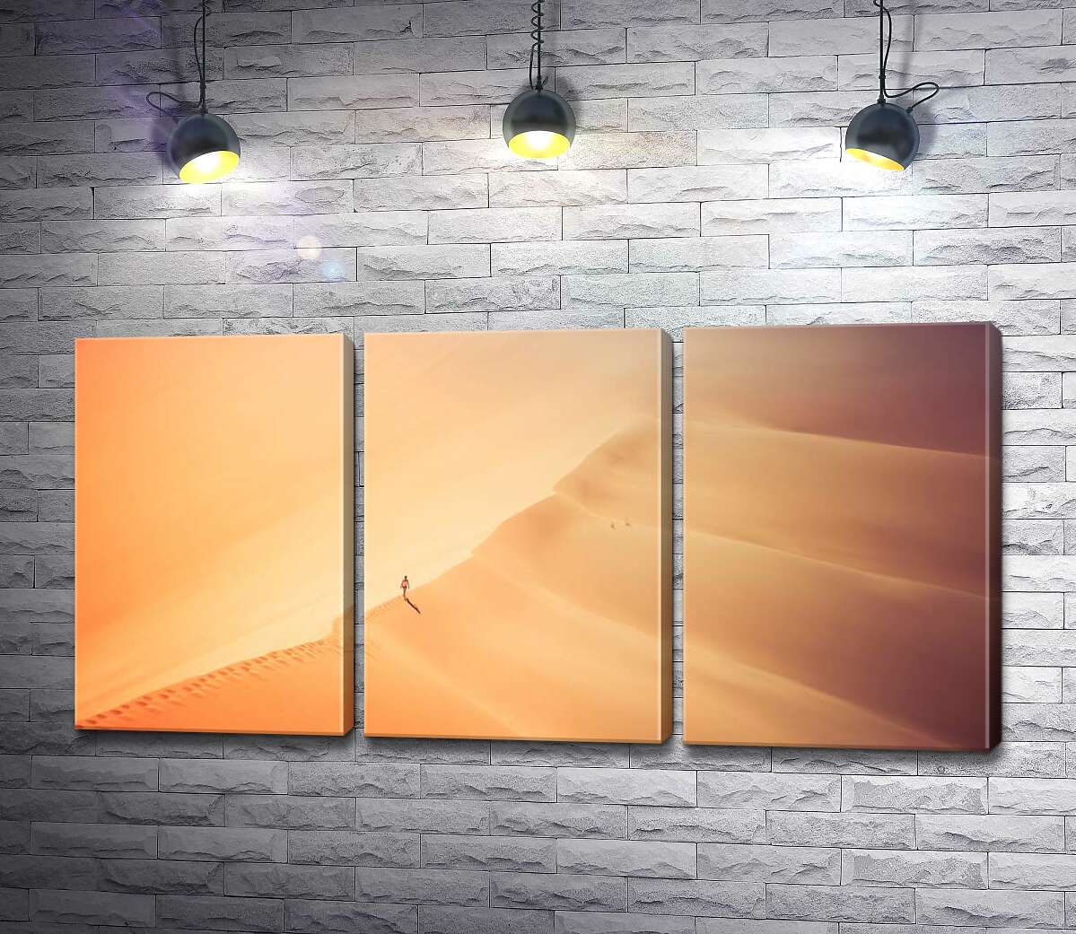

Модульная картина ArtPoster Одинокий силуэт человека, идущего по гребню дюны в бескрайней пустыне 102x51 см Модуль №11