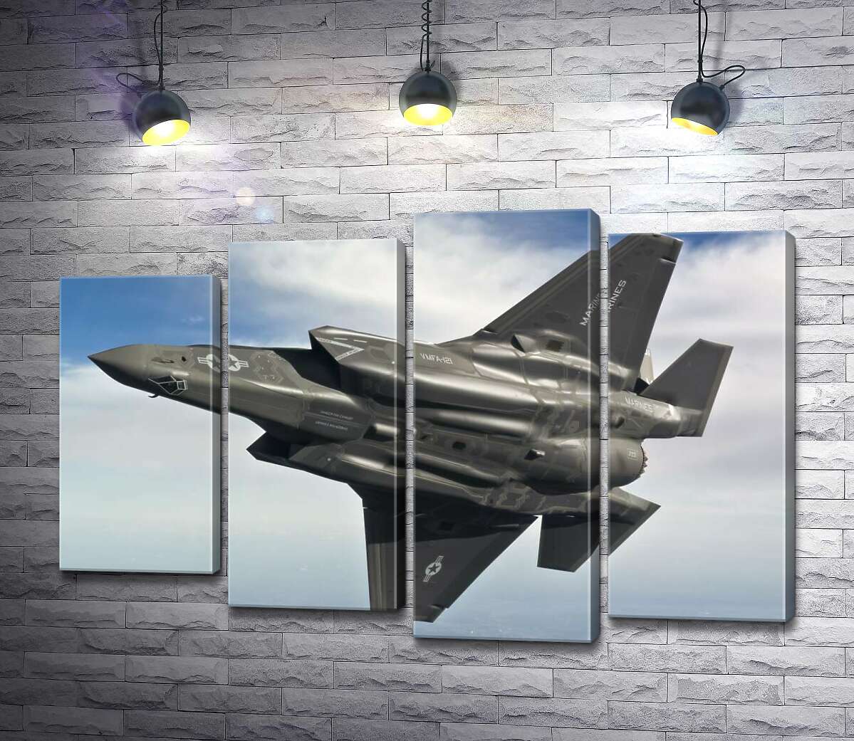 

Модульная картина ArtPoster Сверхзвуковой американский истребитель-бомбардировщик в полете 80x54 см Модуль №21