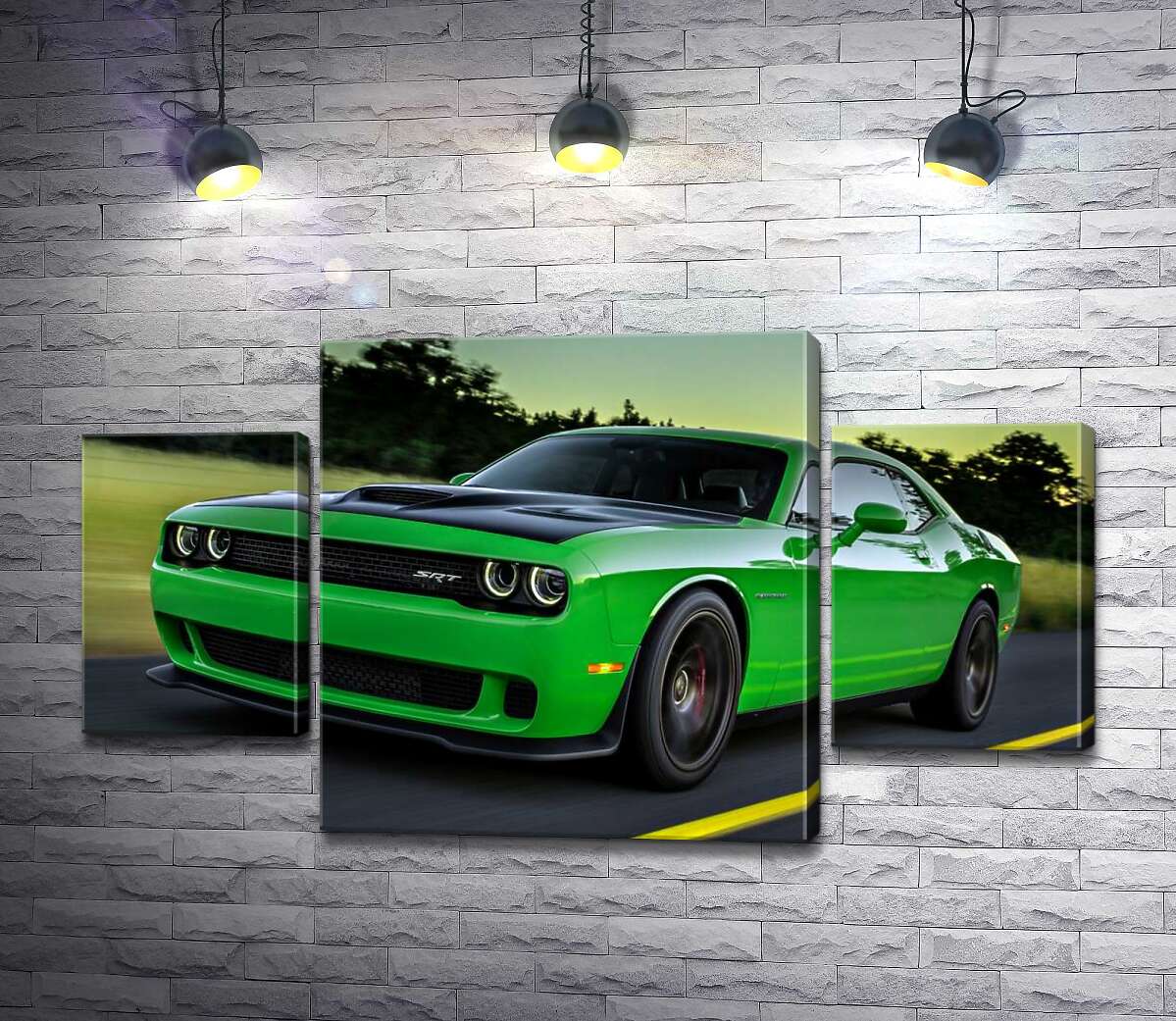 

Модульная картина ArtPoster Сочно-зеленый автомобиль Dodge Challenger Hellcat несется по дороге 80x45 см Модуль №7