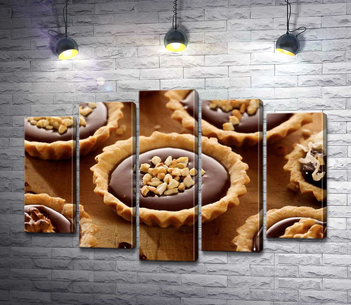 

Модульная картина ArtPoster Хрустящие шоколадные тарталетки с кусочками орехов 130x88 см Модуль №26
