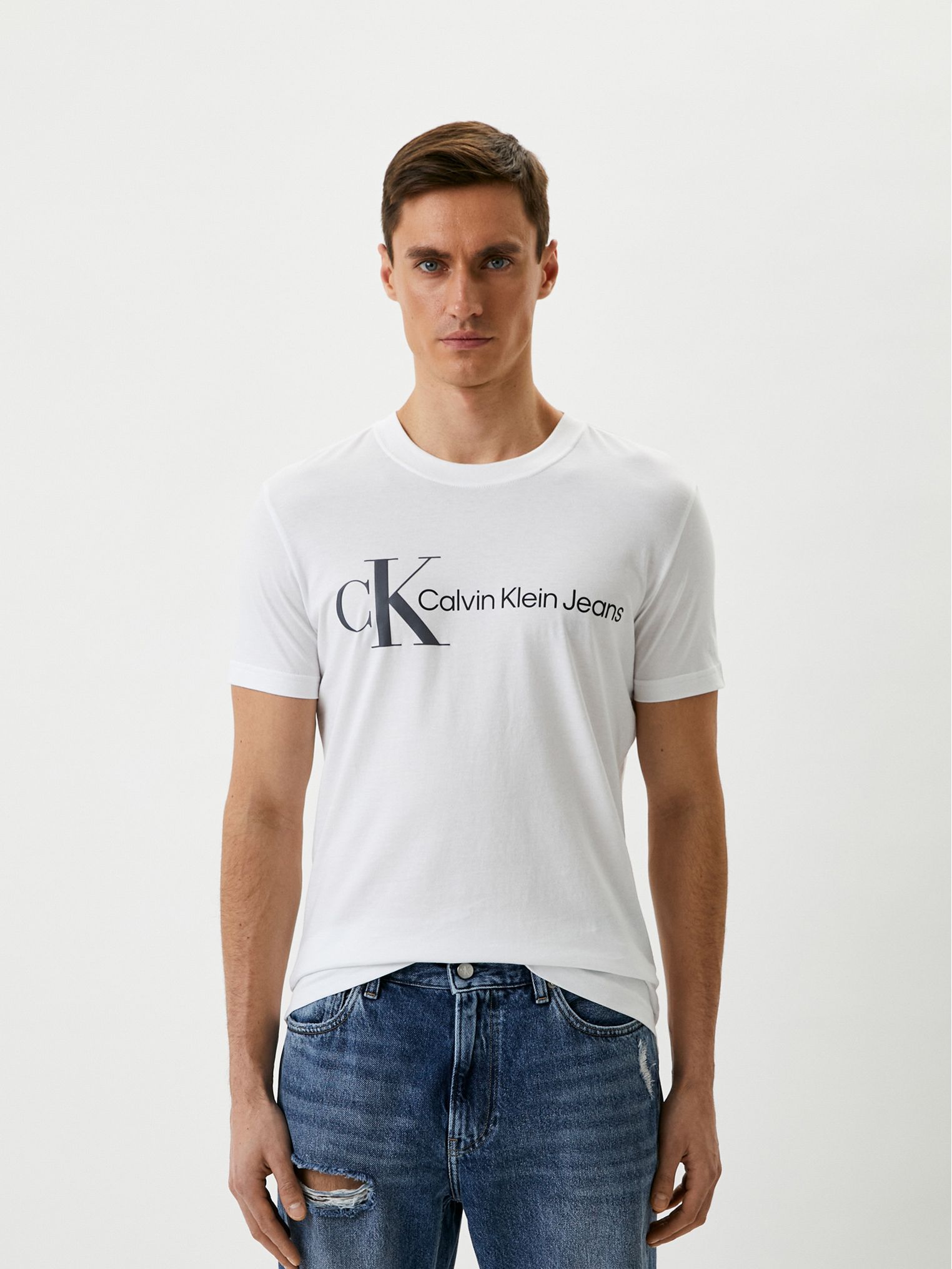 

Футболка Calvin Klein Jeans Urban Graphice J30J319717-YAF  Ck White, Футболка Calvin Klein Jeans Urban Graphice J30J319717-YAF M Ck White