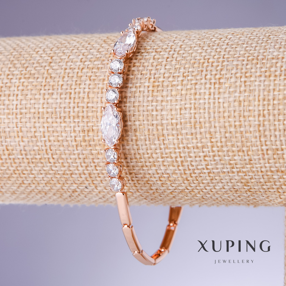 

Браслет Xuping с белыми цирконами, толщина 4-6мм, длина 20см позолота 18 к, ida26112