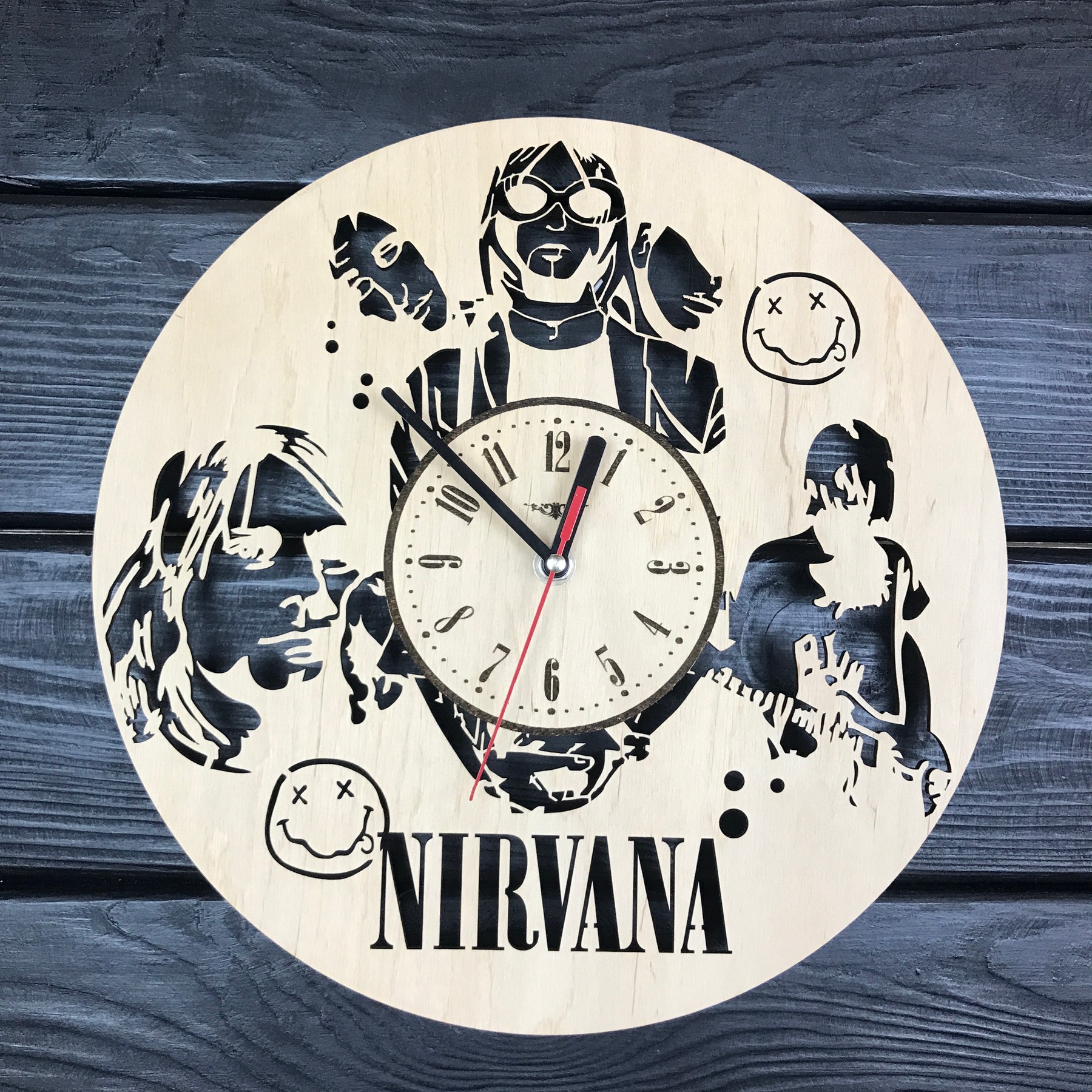 

Дизайнерские настенные часы из дерева Nirvana CL-0496