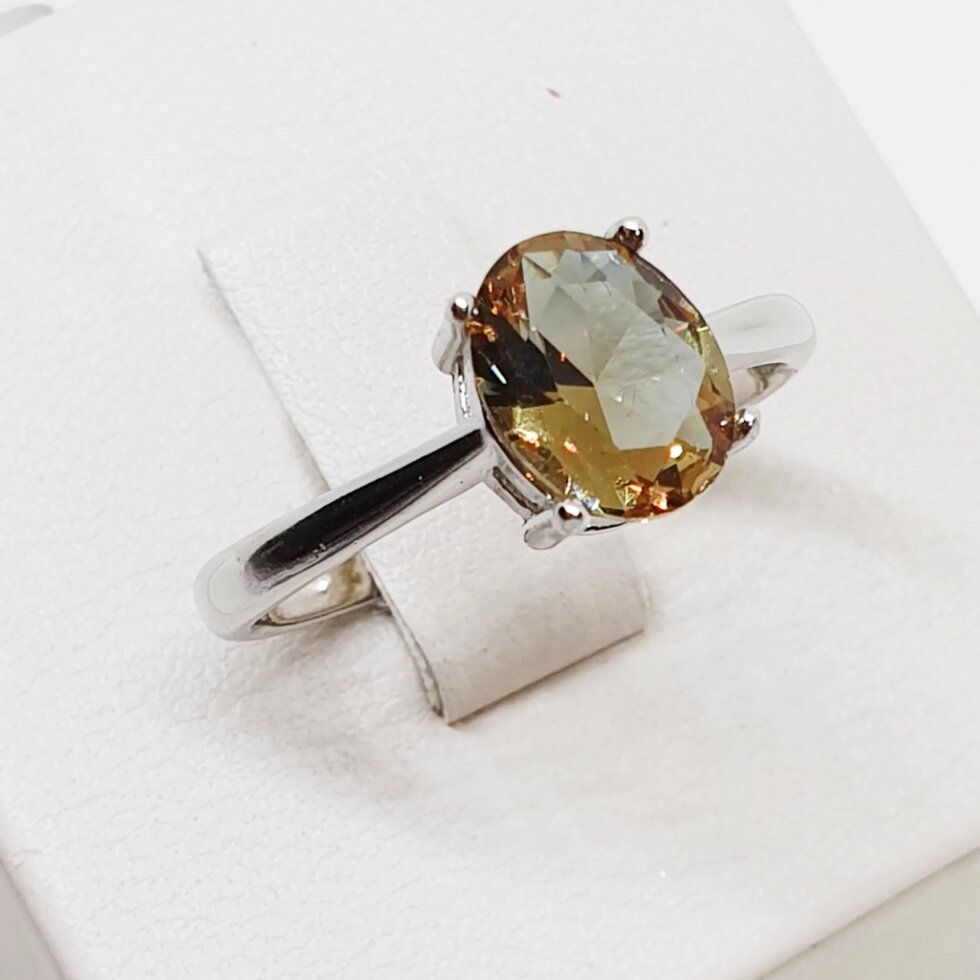 

Кольцо серебряное с султанитом 18 2,65 г