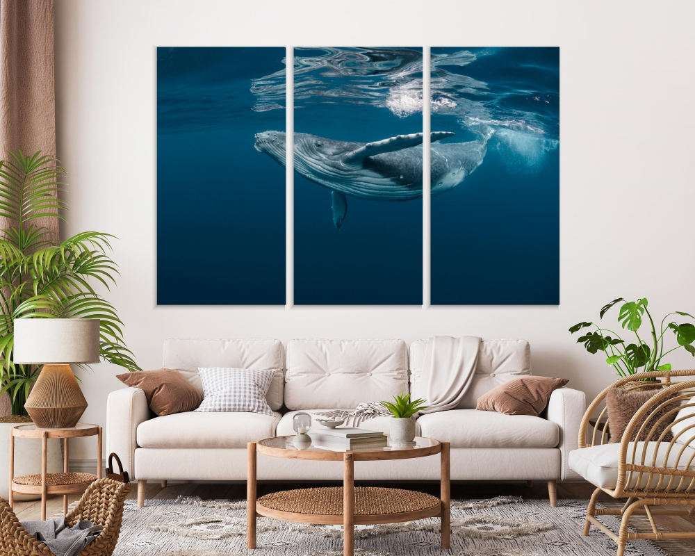 

Картина на холсте Модульные Модульная картина Детеныш горбатого кита 3 картины 45х90 см.