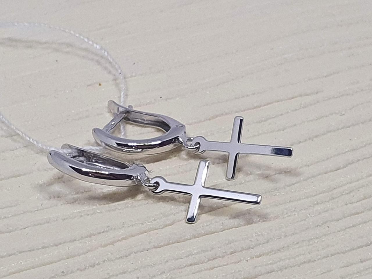 

Серебряные серьги Крестики. 470056С