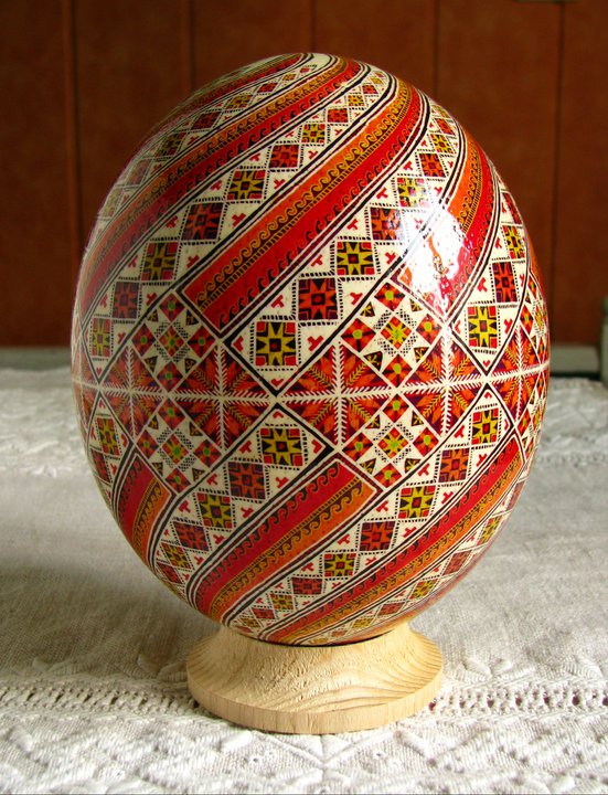 

Писанка на страусиному яйці Майстерня Оксани Білоус (P-255-3374)