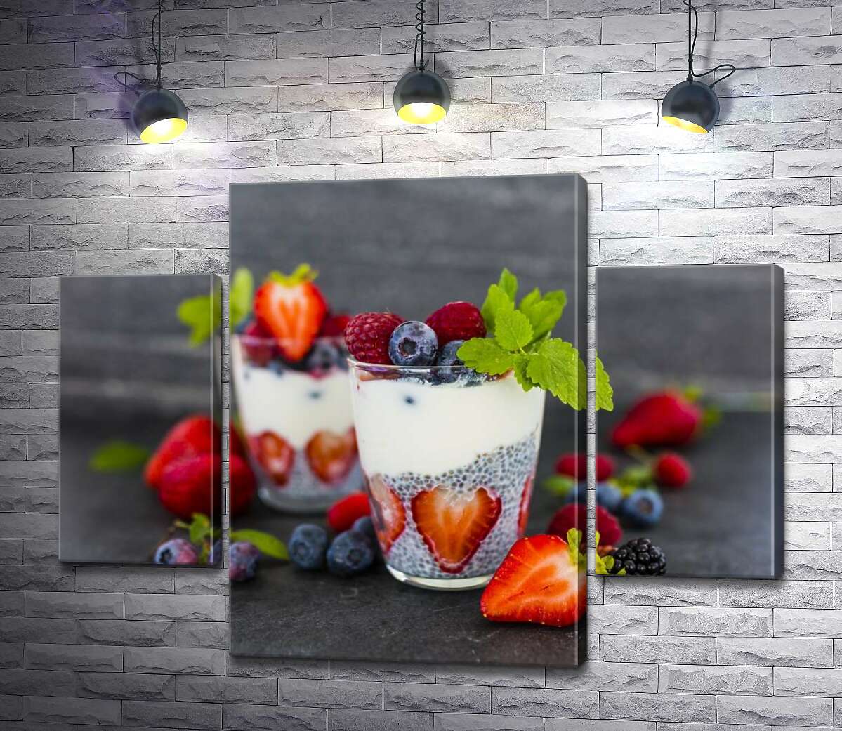 

Модульная картина ArtPoster Вкусный чиа-пудинг с ягодами в прозрачных стаканах 131x99 см Модуль №7