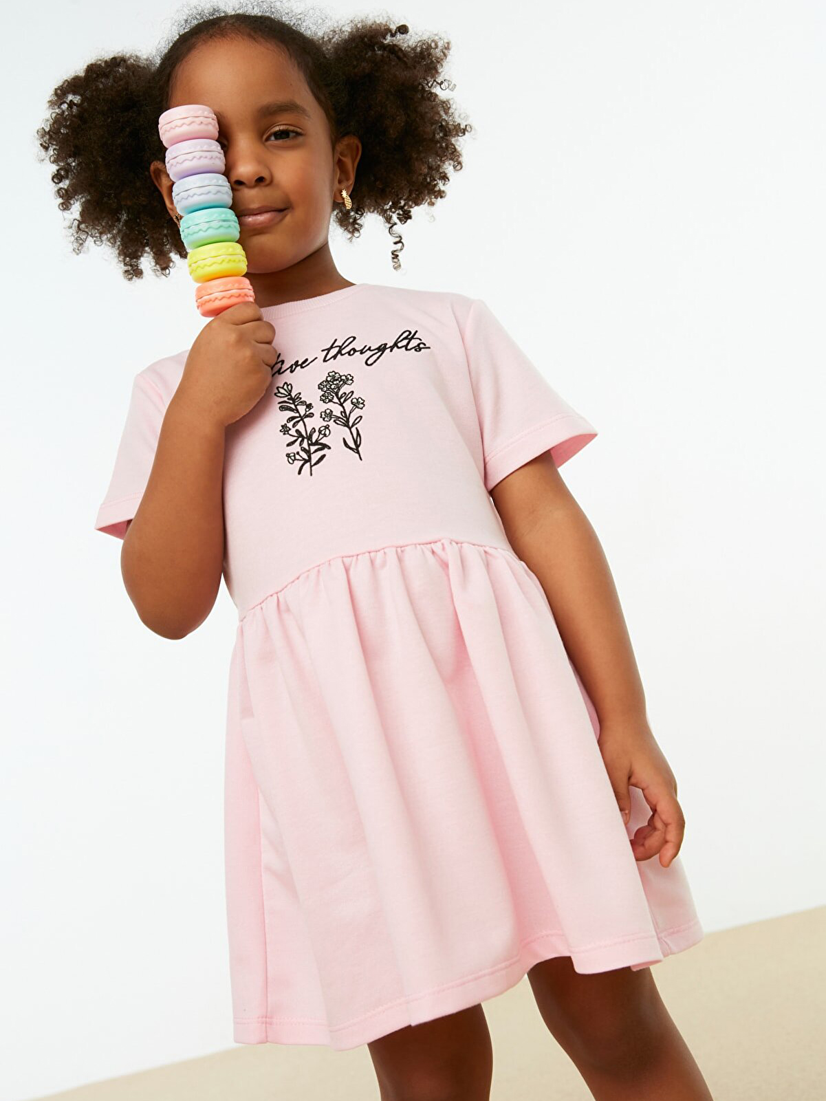 Акція на Дитяче літнє плаття для дівчинки Trendyol ТКДСС22ЕЛ0378 98-104 см Рожеве від Rozetka