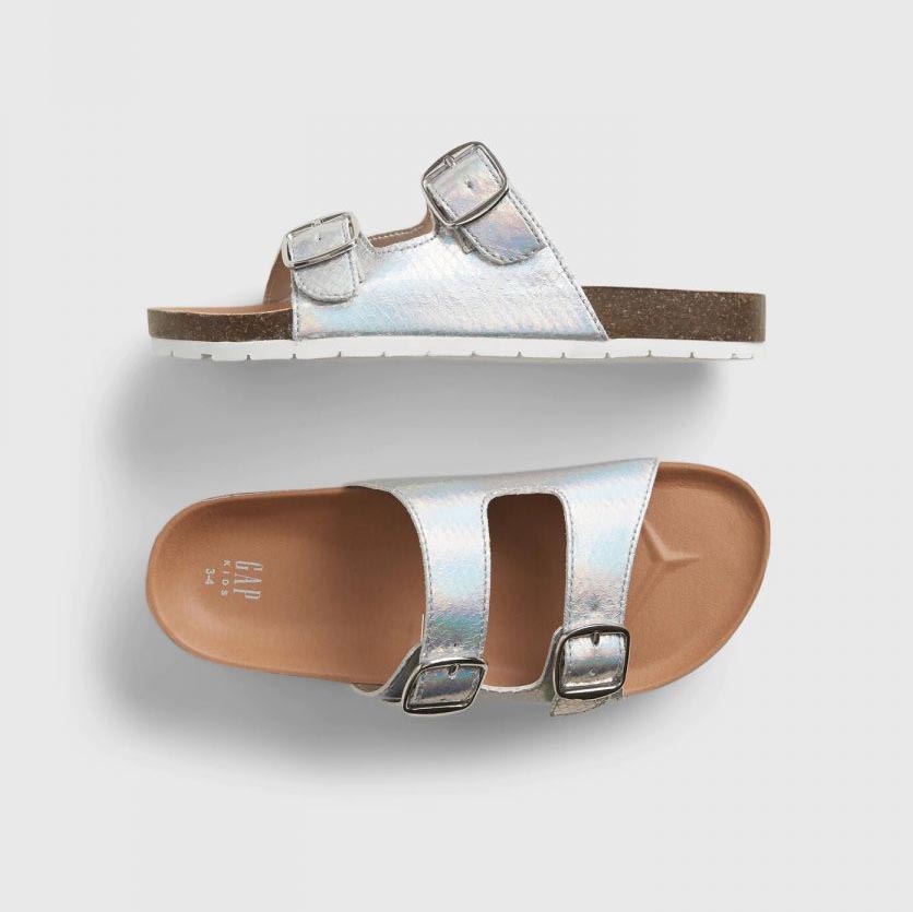 

Шлепанцы Gap Kids Metallic Sandals 735509405 27-28 (10/11) 17 см Серебристые