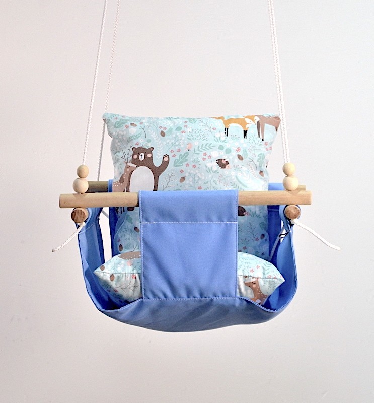 

Детская качеля из дерева подвесная Infancy Лесные зверята хлопковая голубая тканевая основа от 7 месяцев до 5 лет