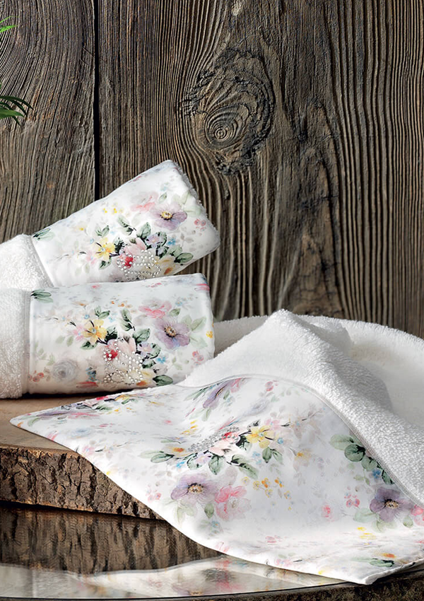 

Набор полотенец Tivolyo Home Finola с ароматизатором 3шт 30*50/50*100/75*150 белый