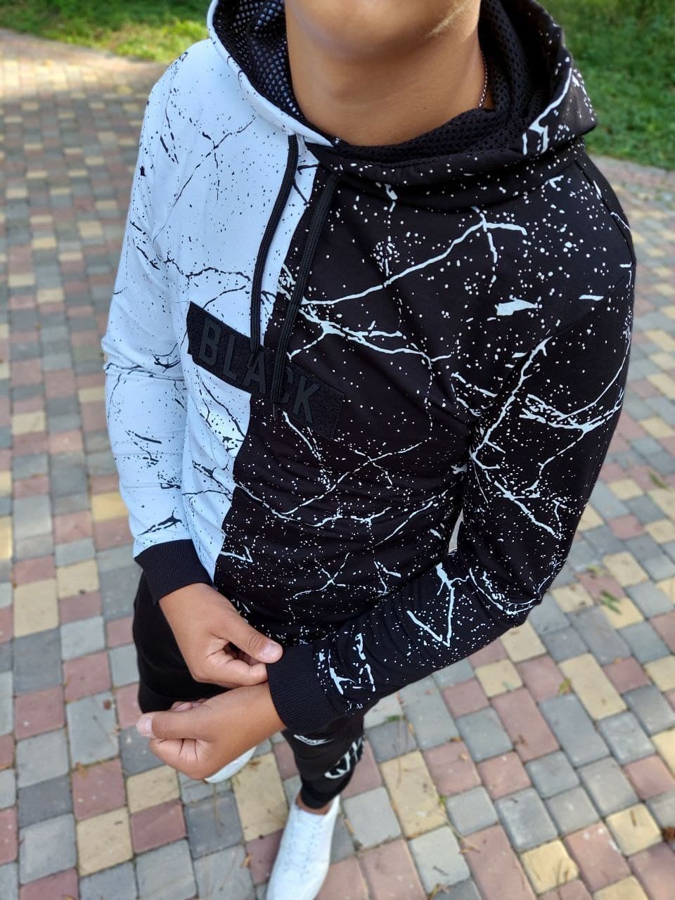 

Мужской худи Black PA0005 рM черно-белый