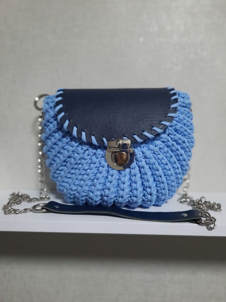 

Вязаная сумочка OREO light blue 28х23х8cm