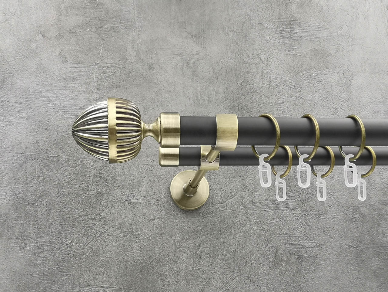 

Карниз Quadrum Одеон 320 см двойной антик/черный матовый модерн 25 мм гладкая (кольца с крючками)