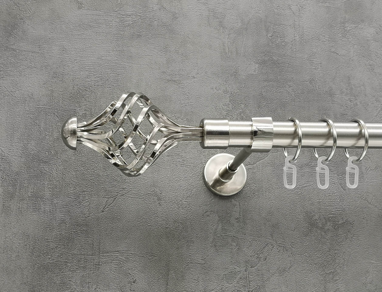 

Карниз Quadrum Арезо 160 см одинарный Сталь модерн 25 мм гладкая (кольца с крючками)