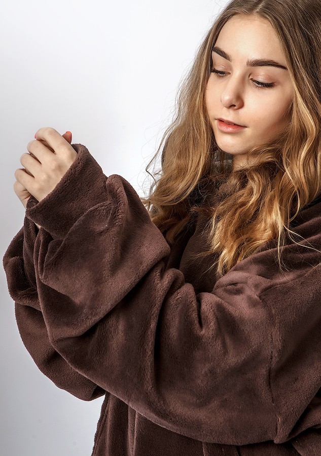 

Толстовка-Плед c Капюшоном и Руковами Fluffy Hoodie Коричневый