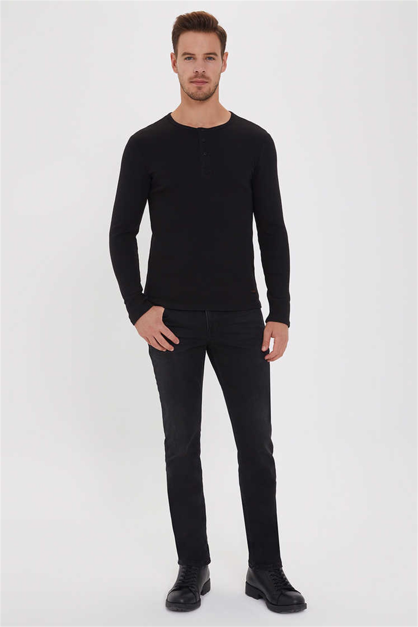 

Свитшот мужской Lee Cooper Черный  (201 LCM 241030 8101, Свитшот мужской Lee Cooper Черный L (201 LCM 241030 8101)
