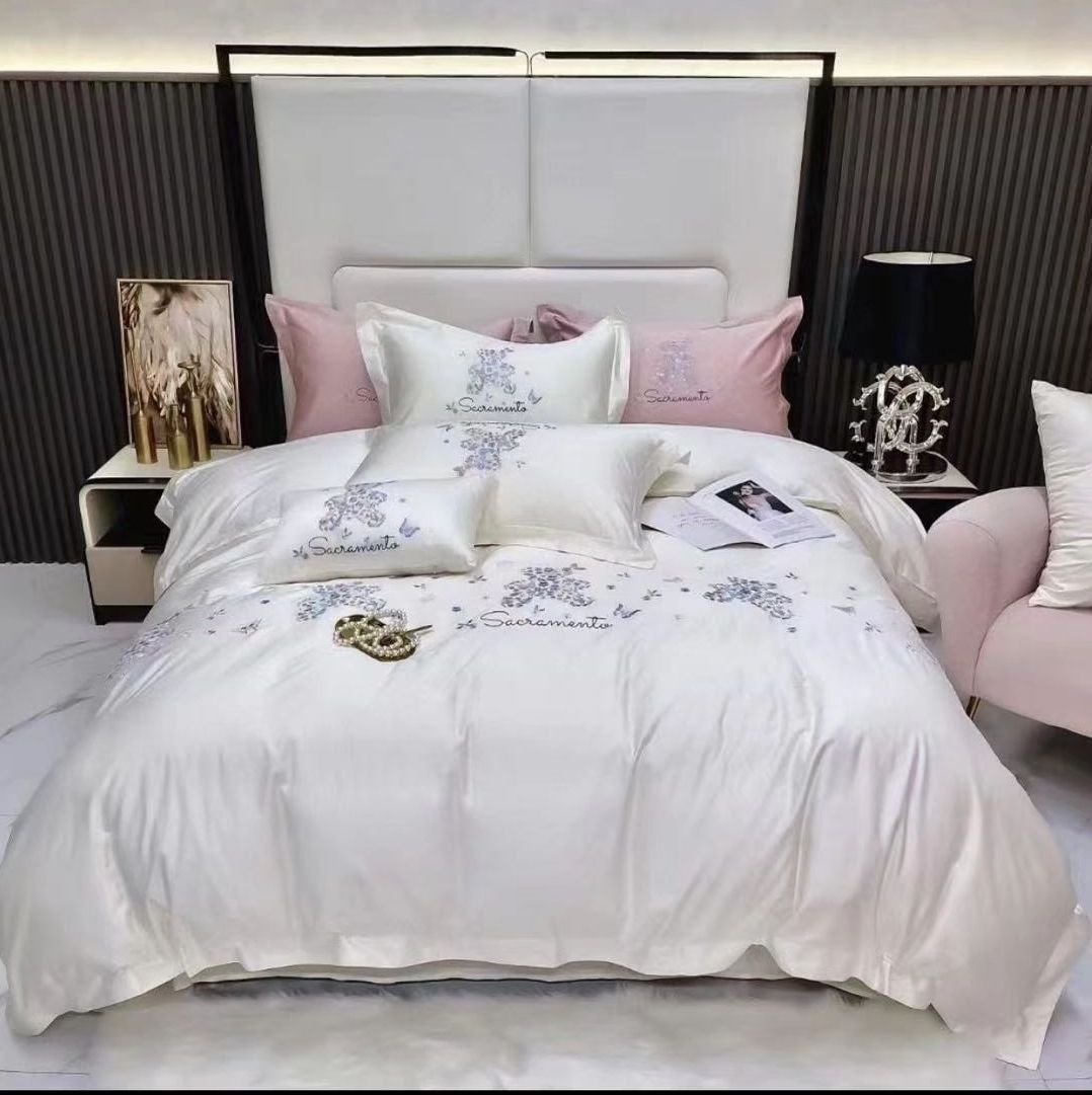 

Постельные наборы Blumarine 200*230 200_230_370Blumarine