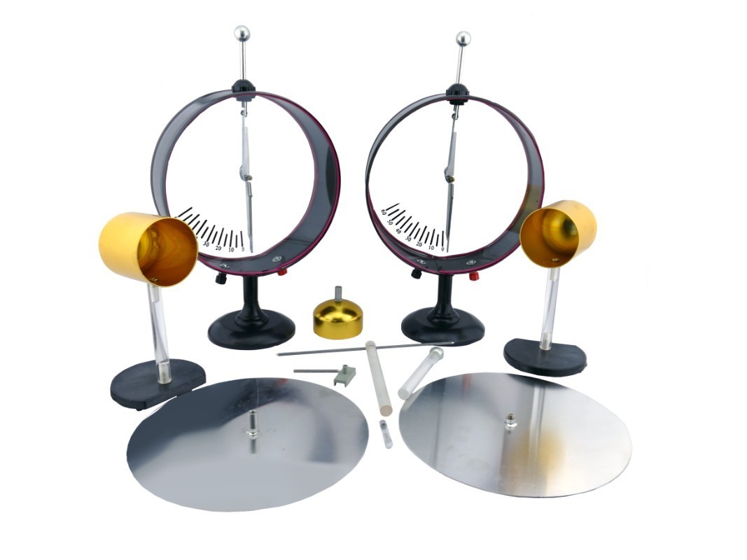 

Электрометры с принадлежностями для кабинета физики