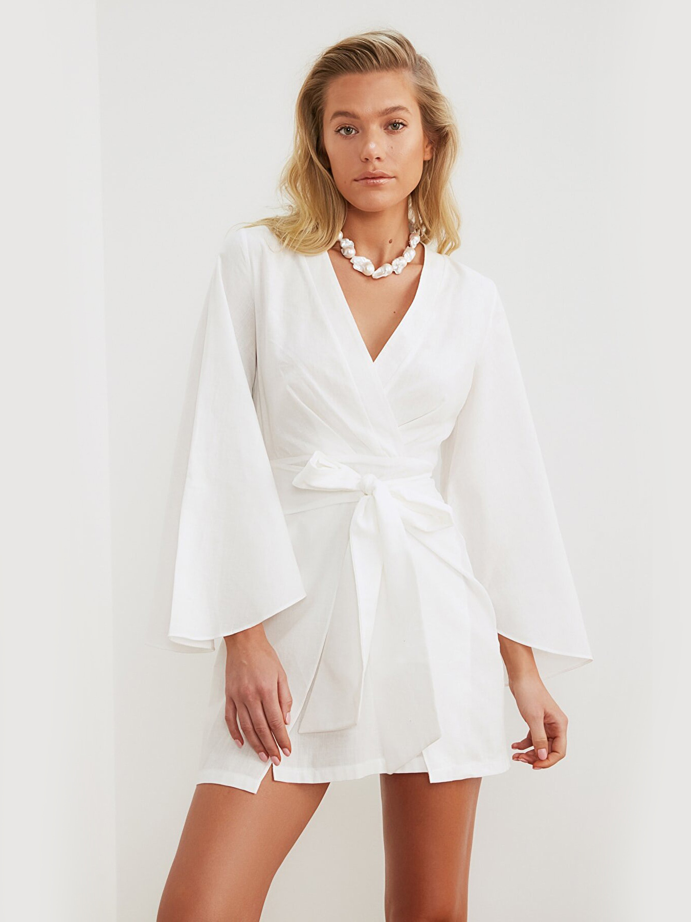

Платье Trendyol TBESS21EL3208  White, Платье Trendyol TBESS21EL3208 36 White