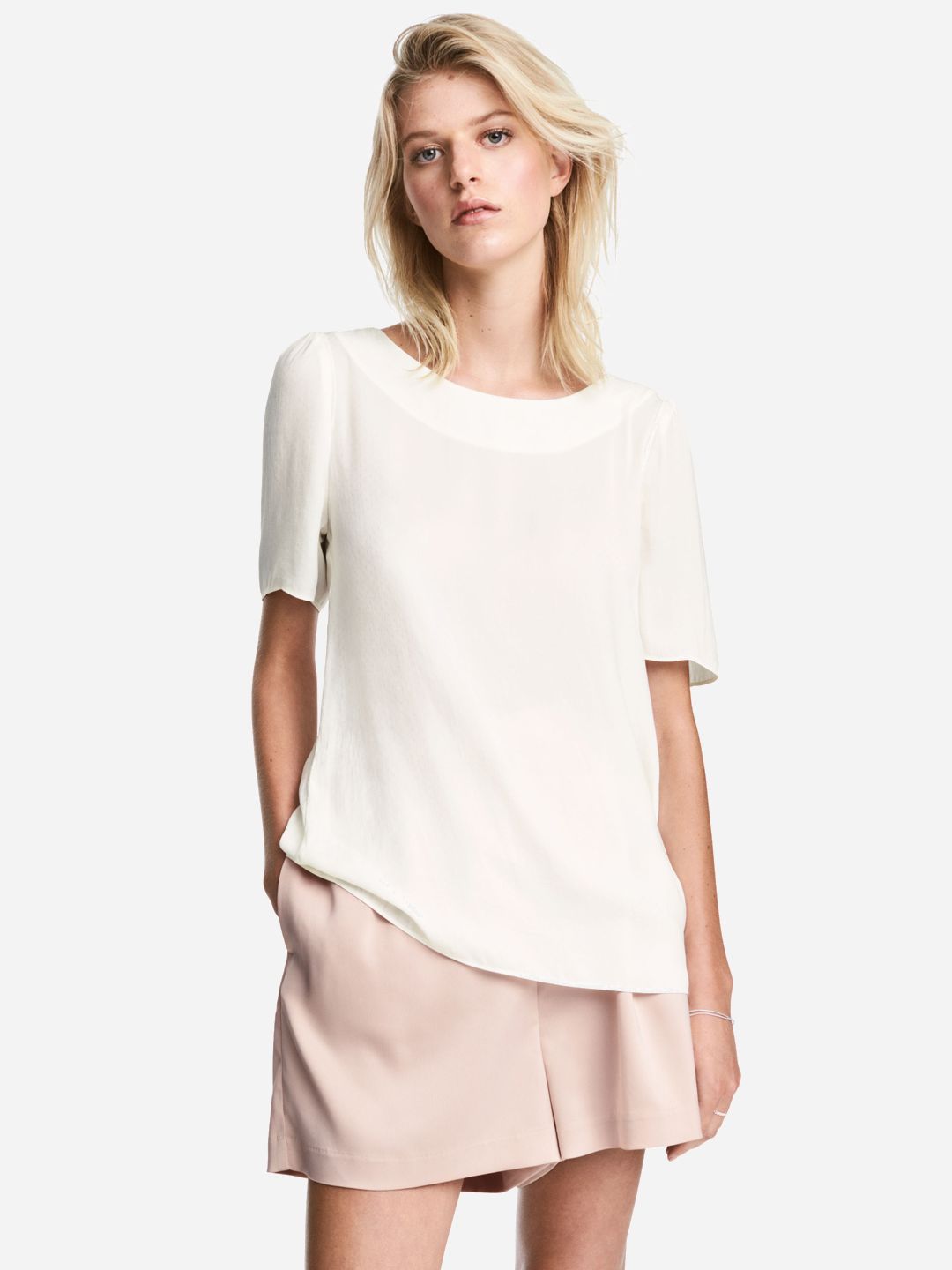 

Блузка H&M 0502589-02  Белая, Блузка H&M 0502589-02 42 Белая