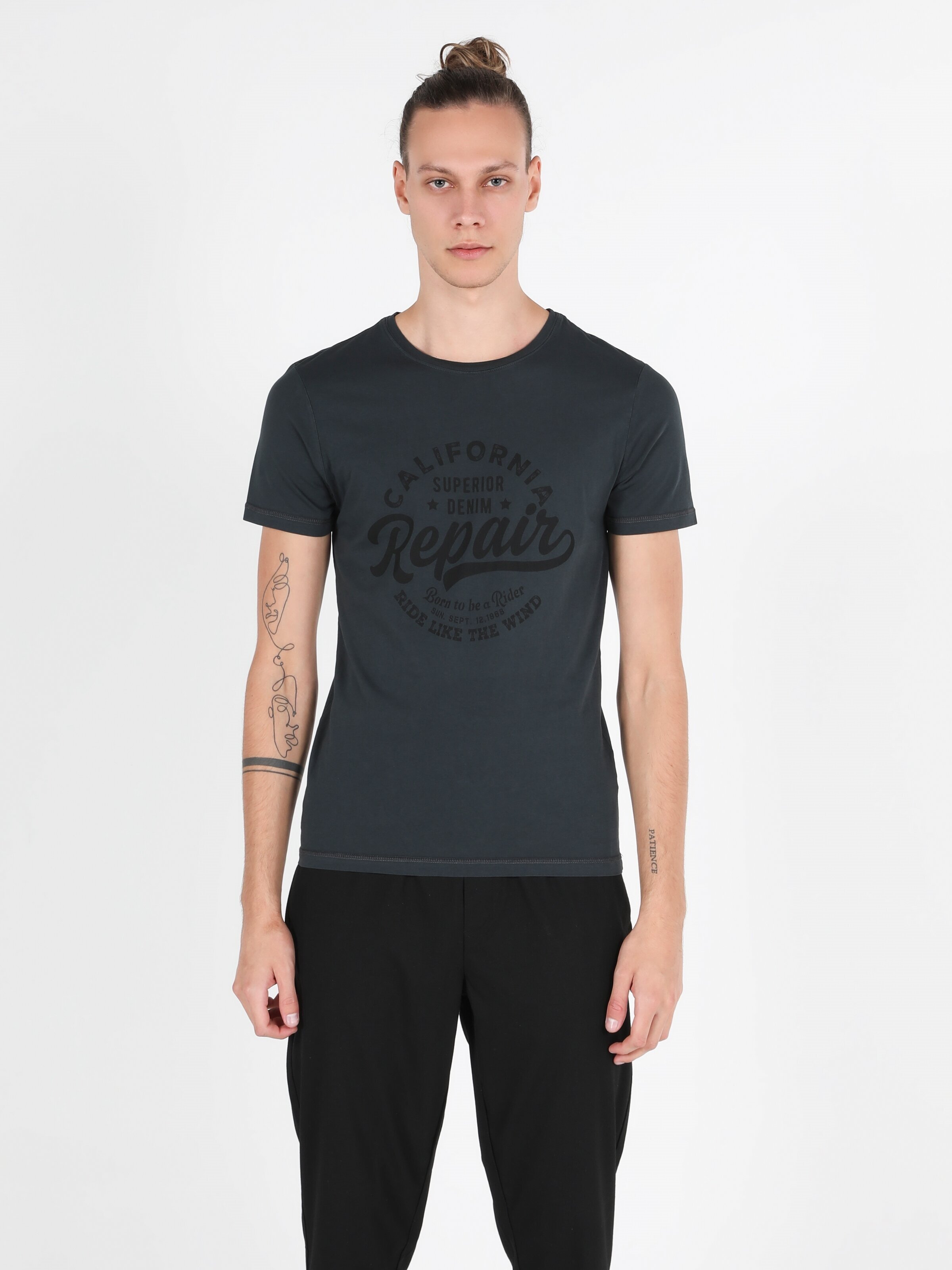 

Футболка Colin' CL1048500  Gray, Футболка Colin's CL1048500 S Gray