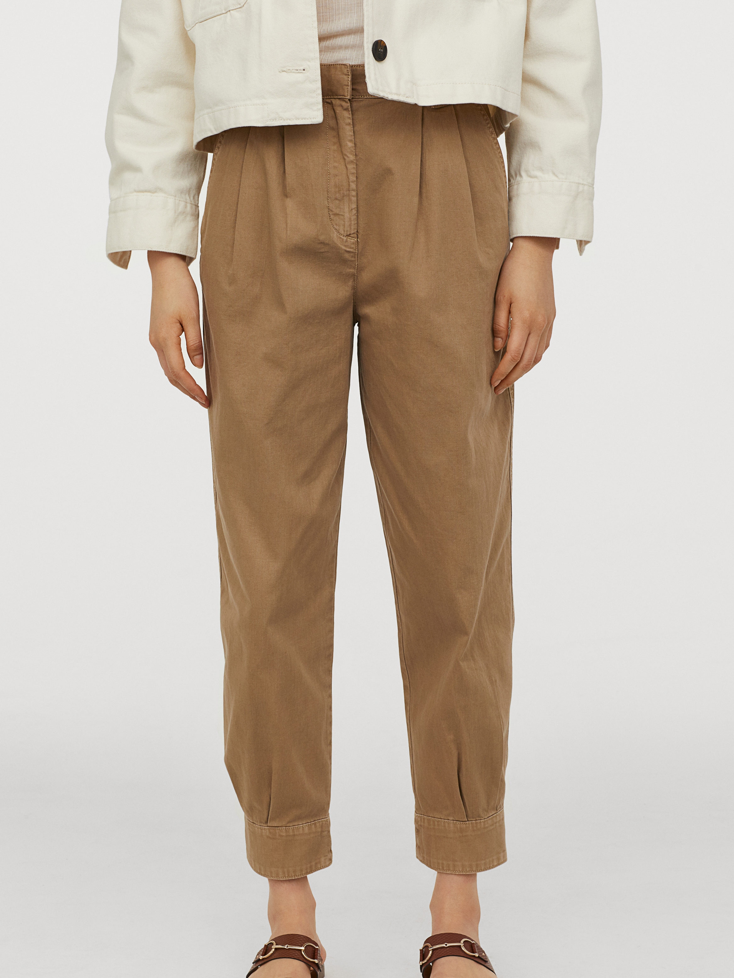 

Брюки H&M 01-0881755-001  Темно-бежевые (СА2000001911648, Брюки H&M 01-0881755-001 46 Темно-бежевые (СА2000001911648)