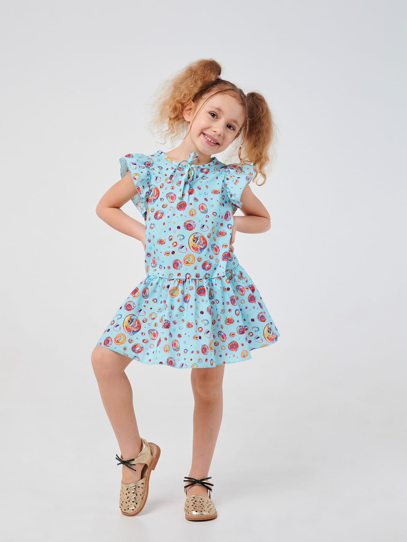 Акция на Дитяча літня сукня для дівчинки Smil Летний микс Літній мікс 120350 110 см Бульбашки от Rozetka