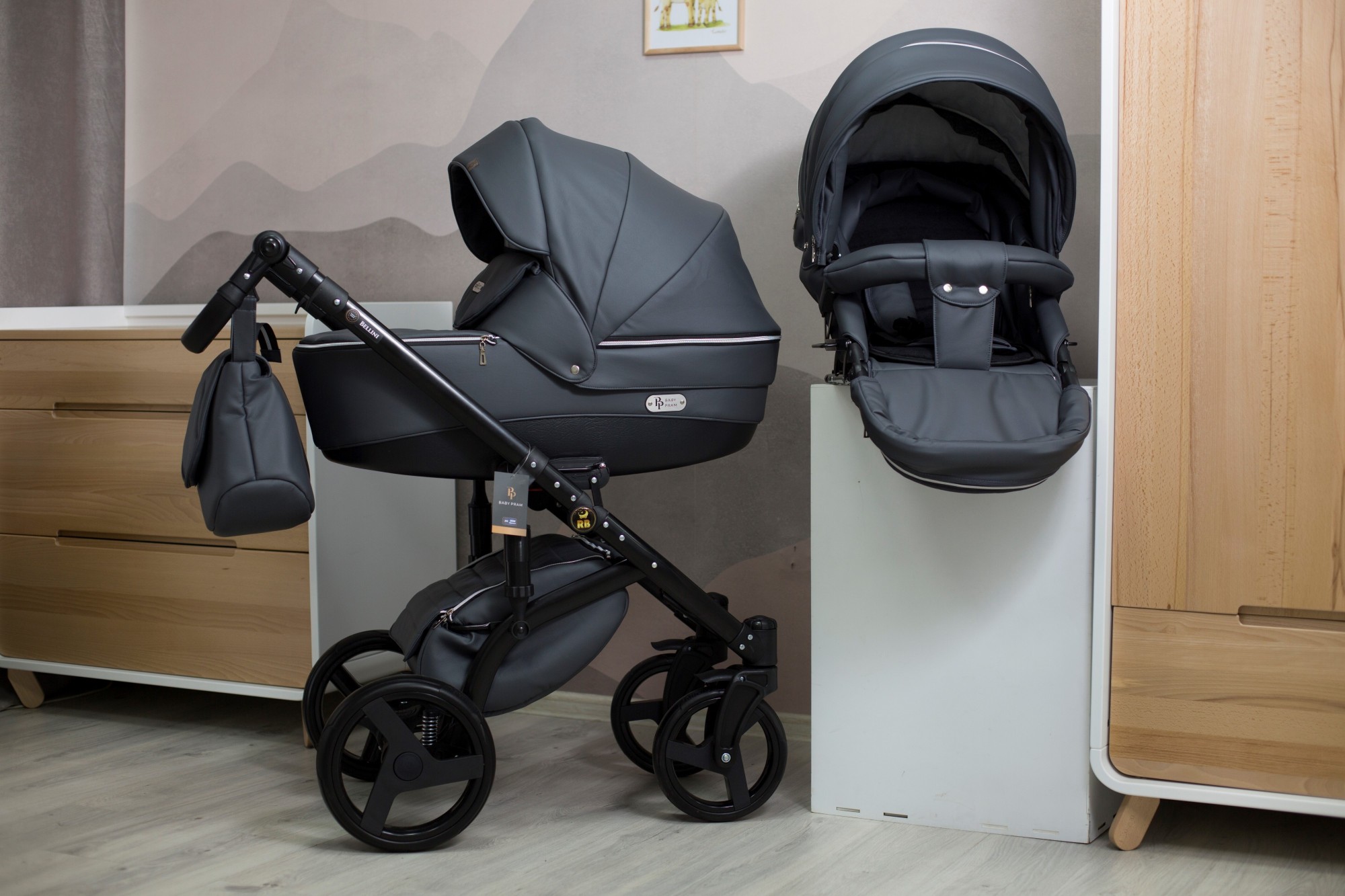 

Універсальна коляска 2 в 1 Baby Pram Bellini Еко-шкіра (Графіт)