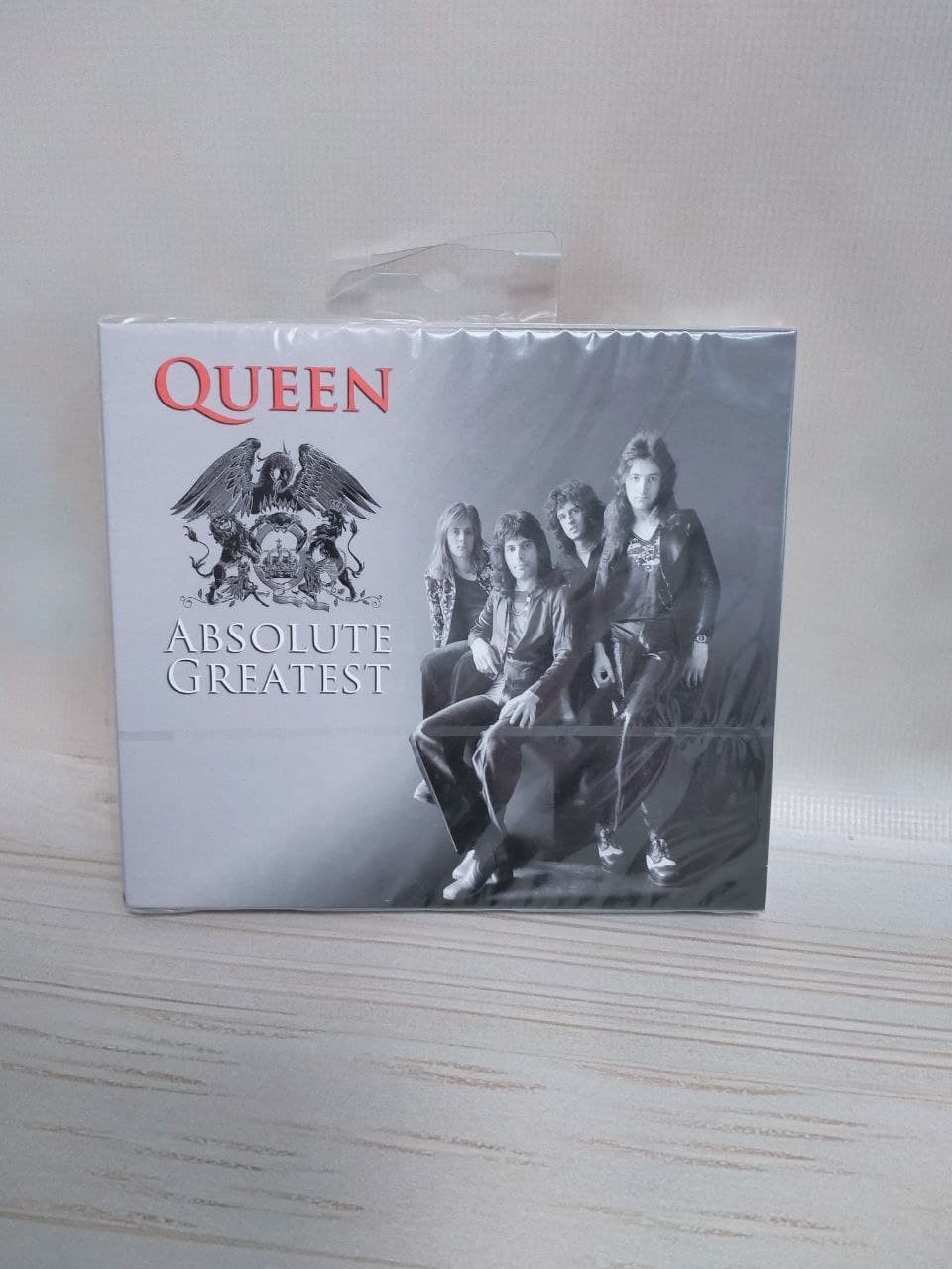 

Музыкальный CD диск Queen - Absolute Greatest