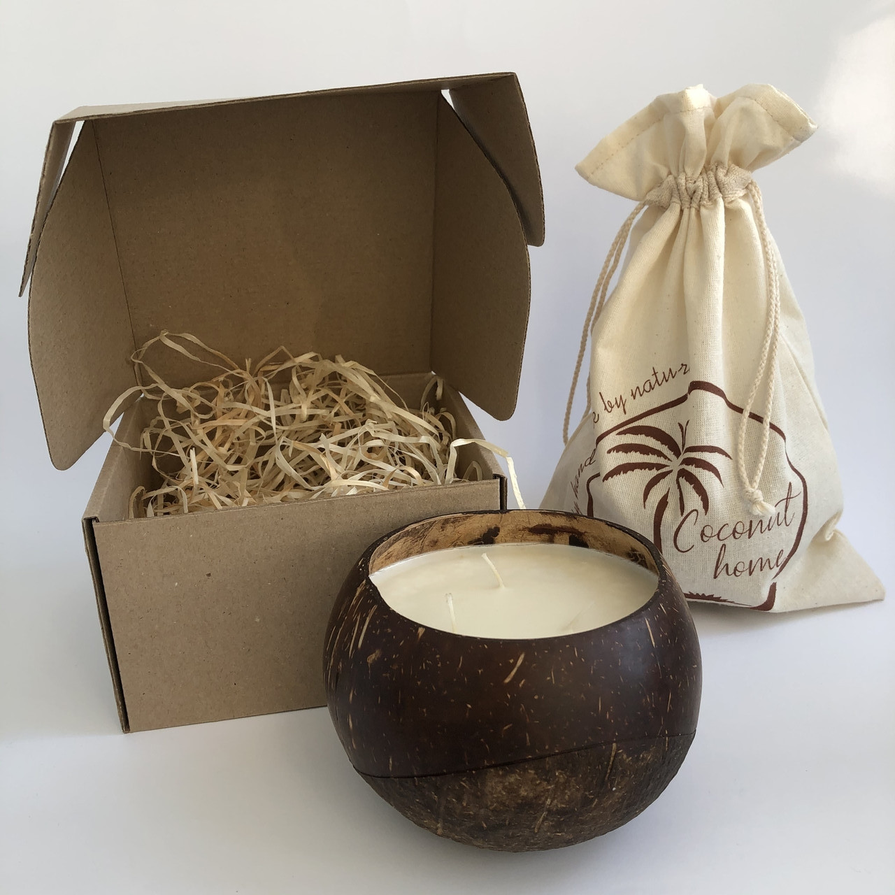 

Подарочные большие свечи Coconut Home в кокосовой чаше ароматические из натурального воска Ваниль