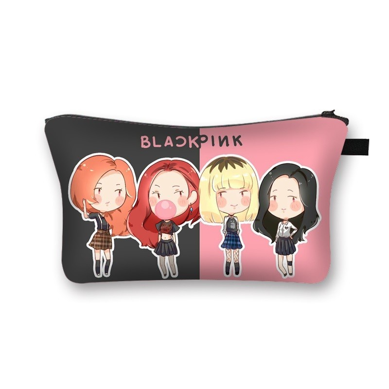 

Косметичка молодежная модная женская органайзер для макияжа мейкапа KPOP Blackpink Anime Блекпинк Анимэ для девочек с принтом черная с розовым