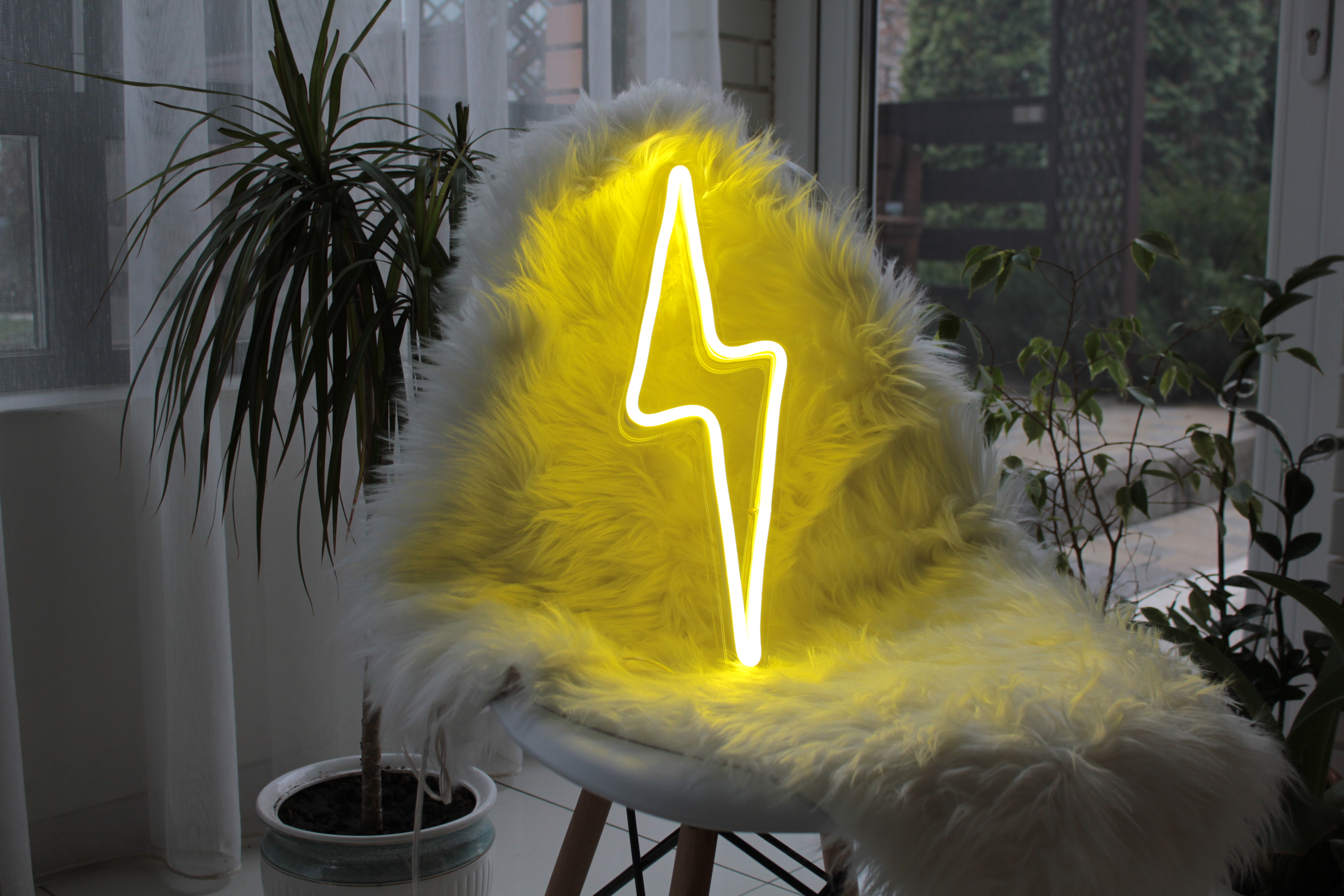 

Неоновый светильник Neon Lightning "Молния 2"