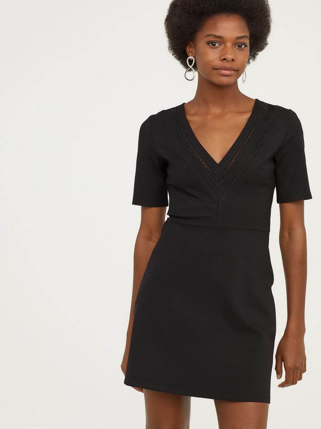 

Платье H&M 0672899  Черное, Платье H&M 0672899 34 Черное