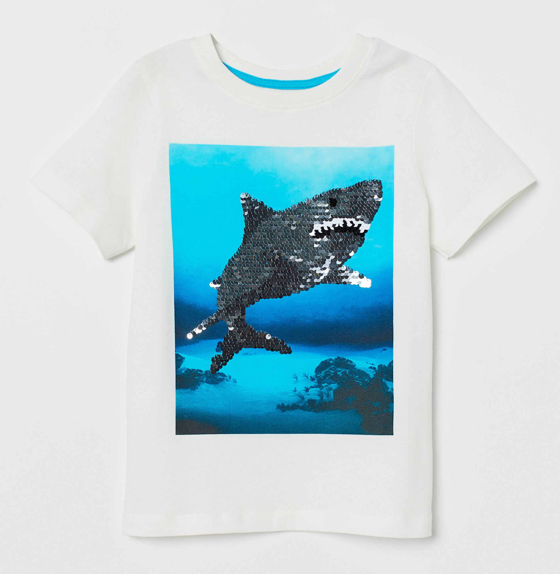 

Футболка H&M 7009069 104 см Белая с принтом акулы