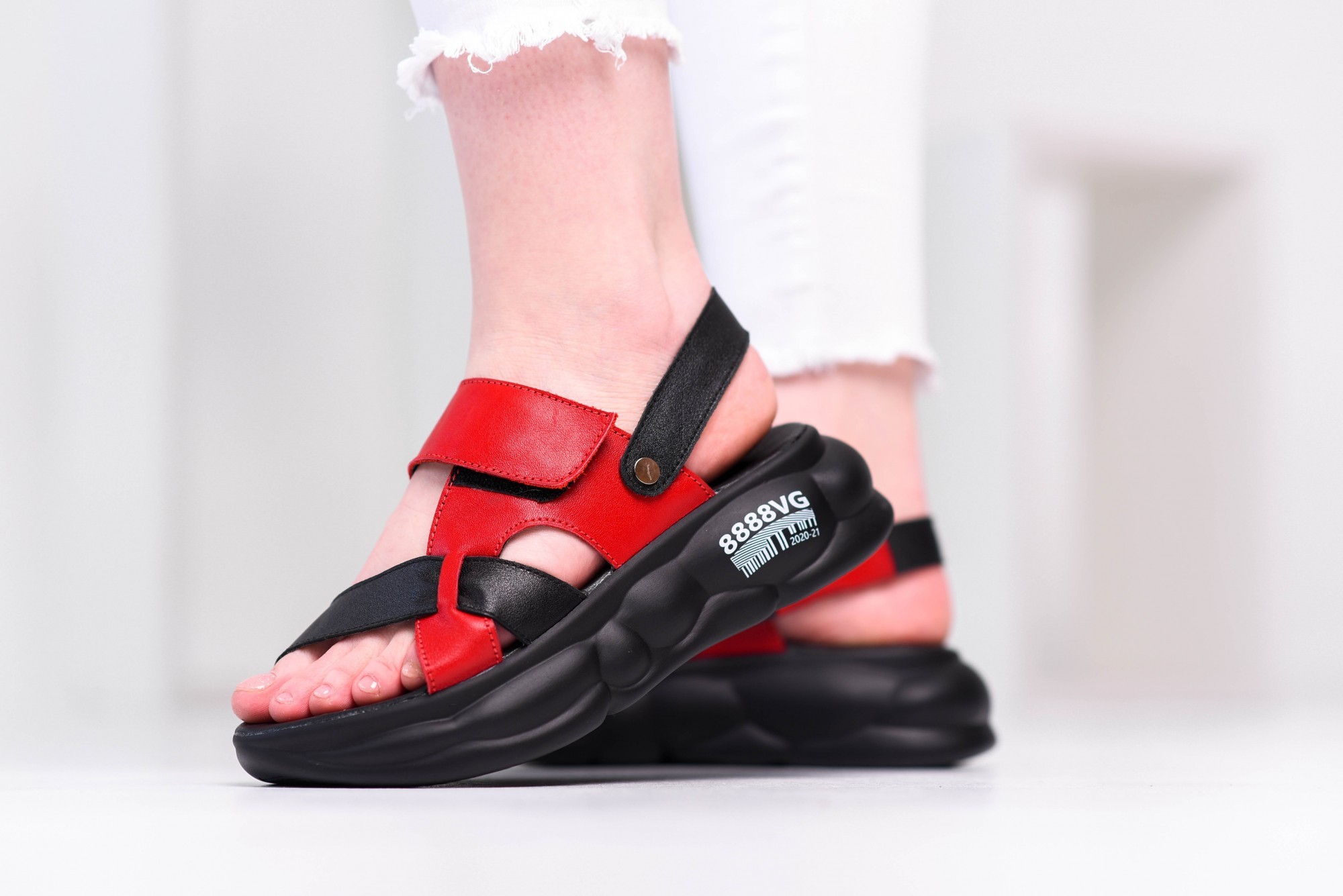 

Босоножки Maya Shoes 2492 Красный с черным 39р