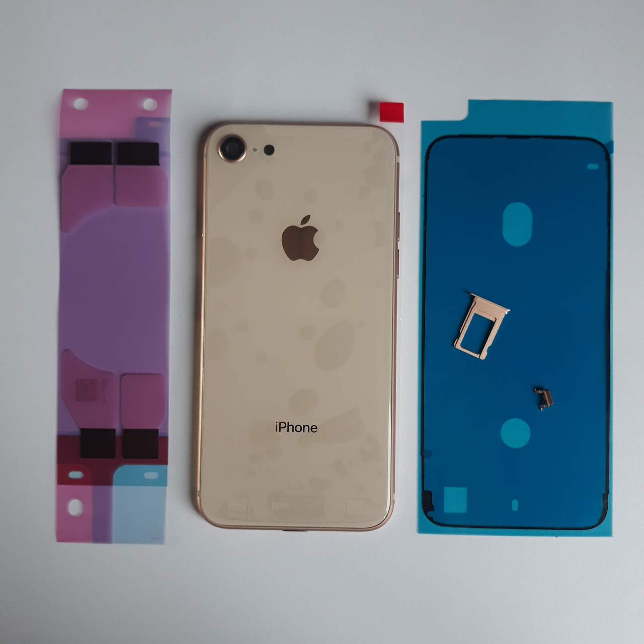 

Корпус Novacel для Apple iPhone 8 Gold