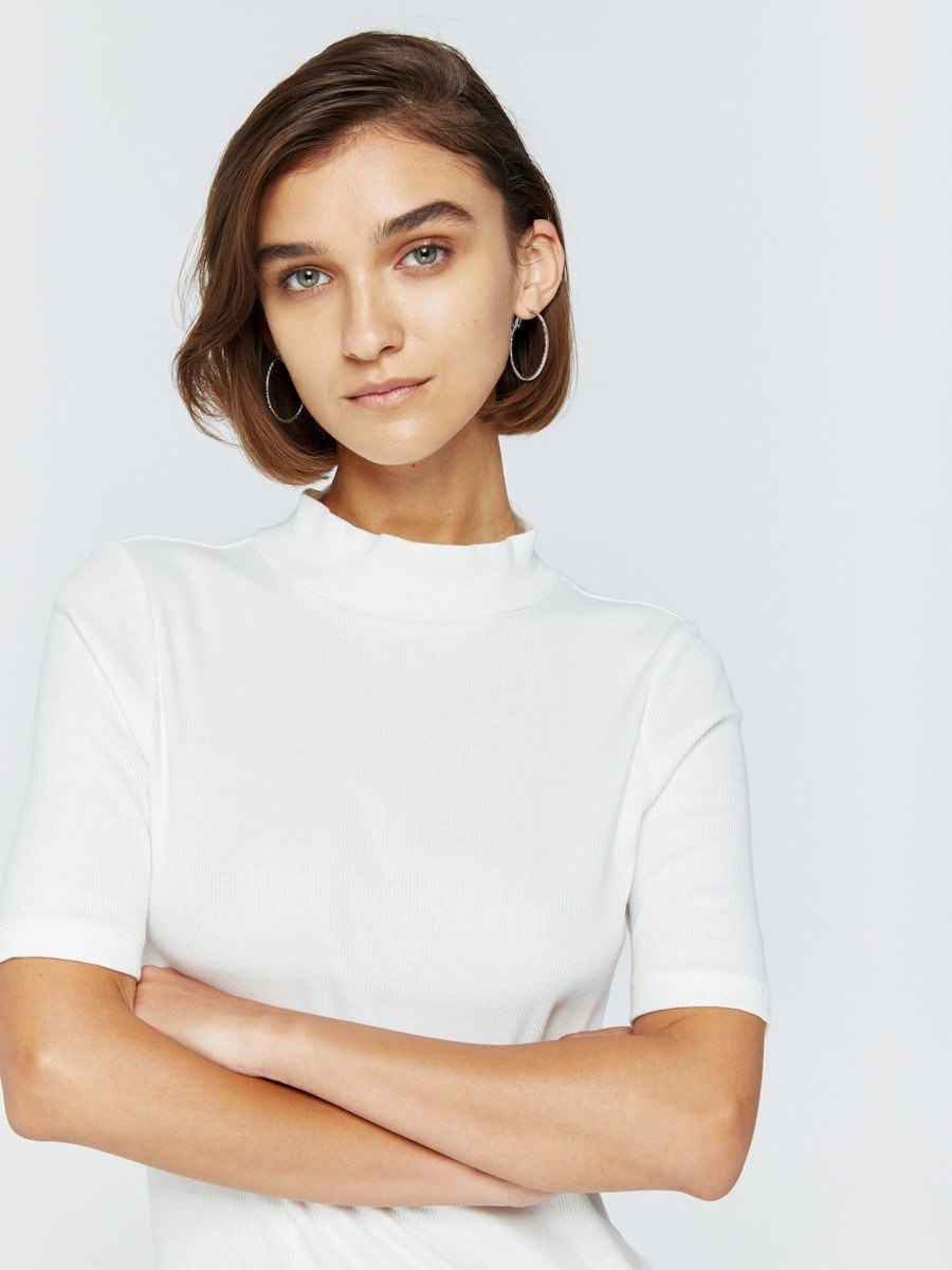 

Футболка BIG STAR  белый ADELINA-101, Футболка BIG STAR XS белый ADELINA-101