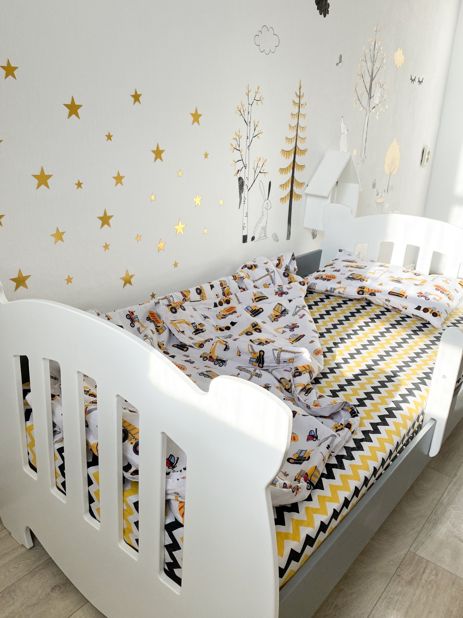 

Кровать детская Vigo FOREST KIDS 190*90 см белo-серая