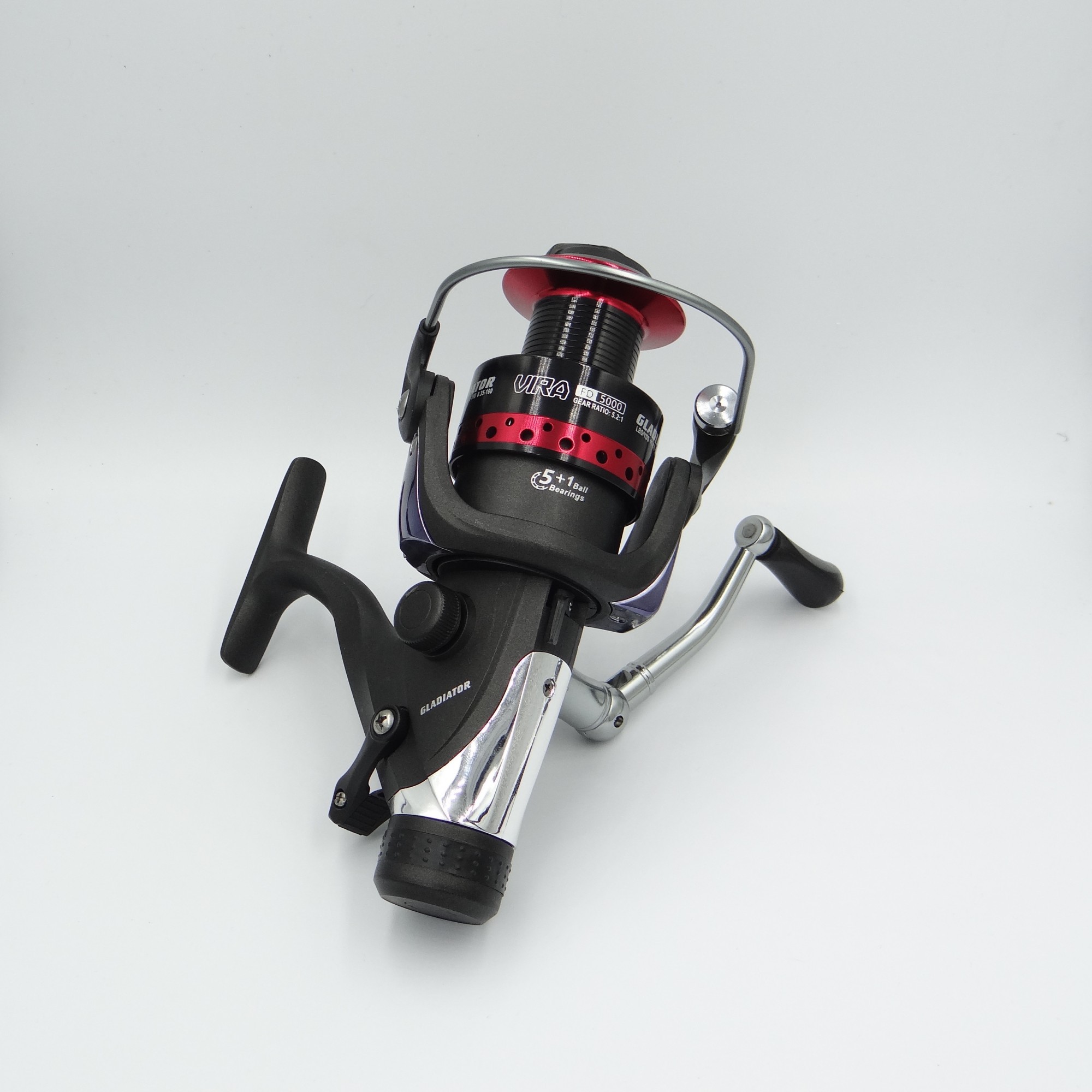 

Катушка Gladiator Vira 5000 5+1BB (VI-12-5000)