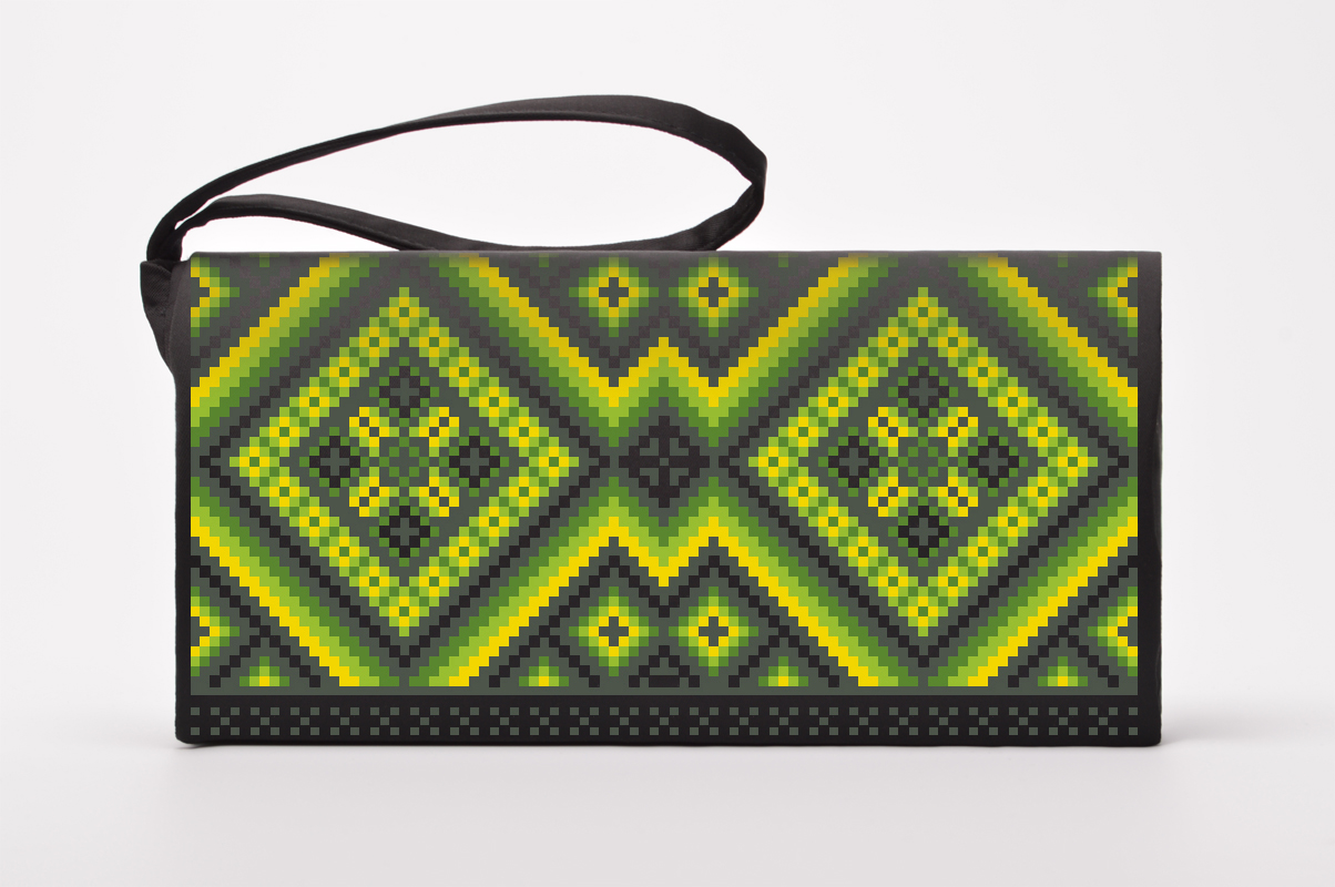 

Набір для вишивки нитками Барвиста Вишиванка заготовки пошитого клатча Вогняна (КЛ076кЧ1301i)